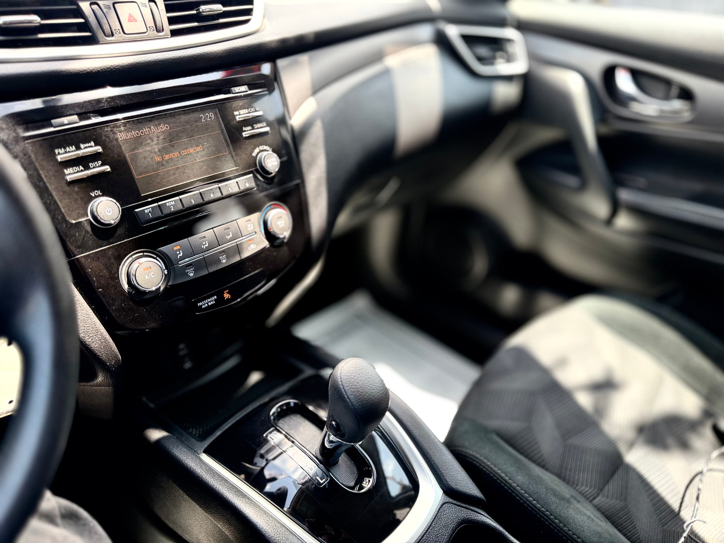 2016 NISSAN ROUGE SV AWD