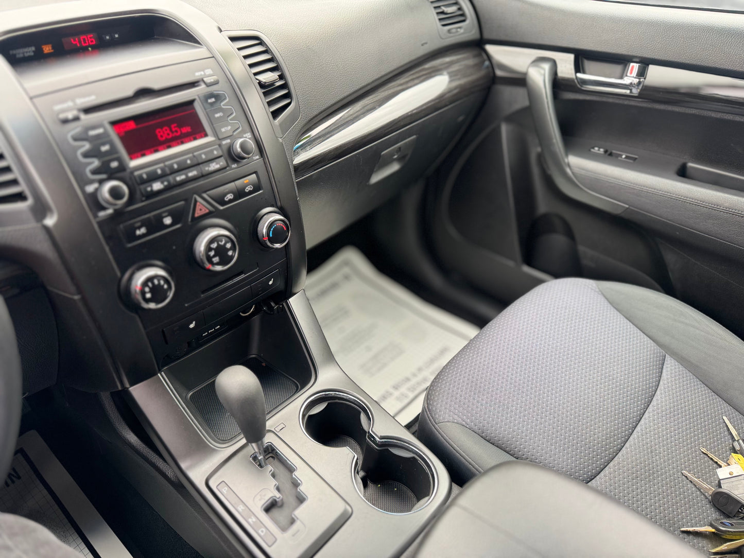 2012 KIA SORENTO LX