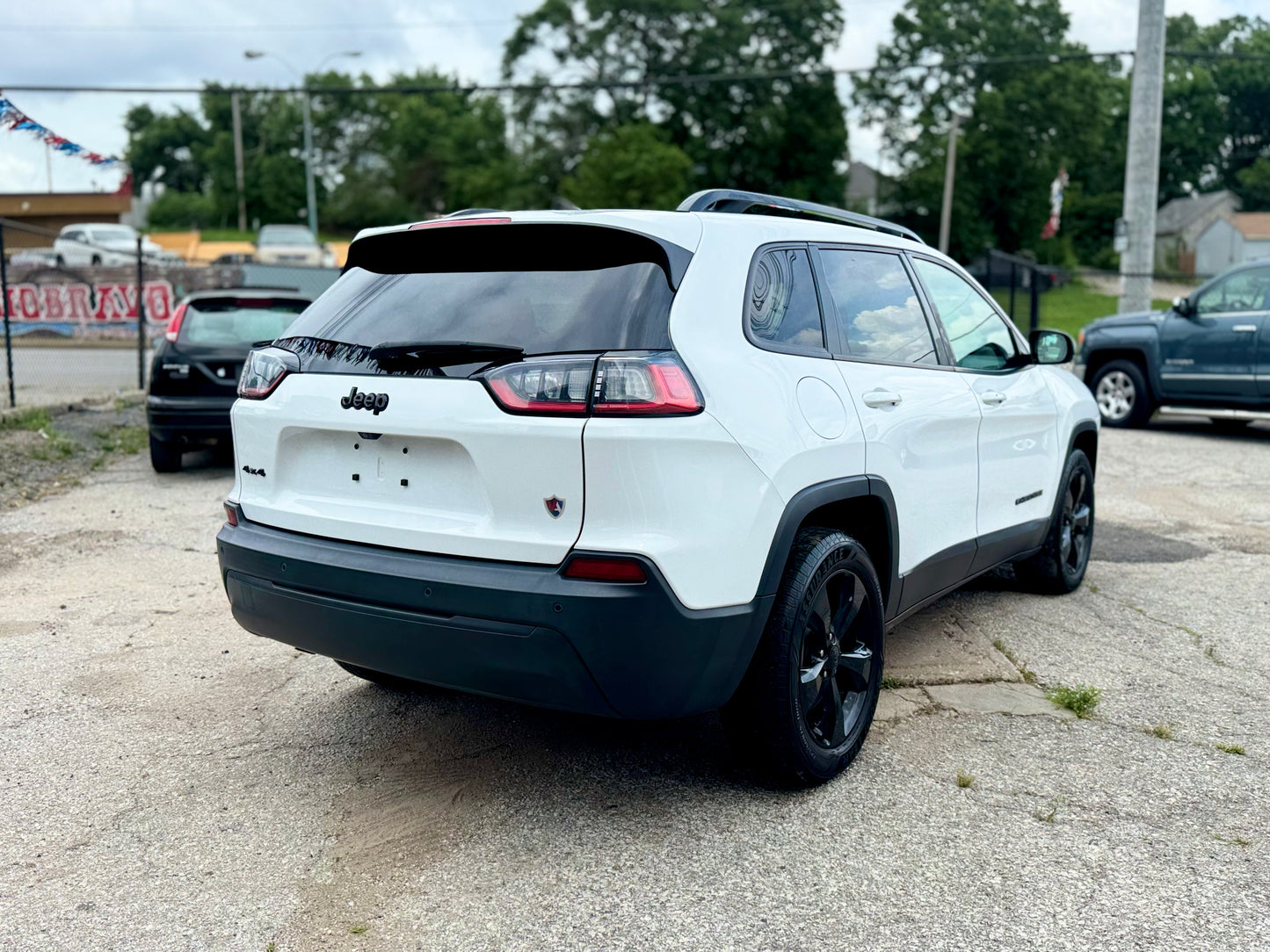 2020 JEEP CHEROKEE ALTITUDE 4WD