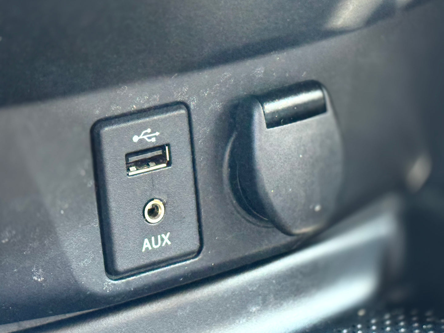 2016 NISSAN ROUGE SV AWD
